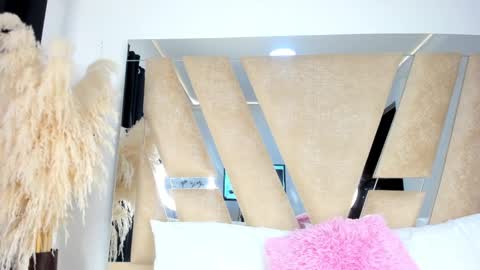 Snapshot of samanthalyx chatting on 03/11/25, 07:47 Samantha online show from 03/11/25, 07:47