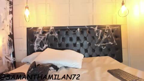 Alejandra  online show from 10/15/25, 10:04