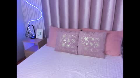 Alejandra  online show from 11/05/25, 12:05