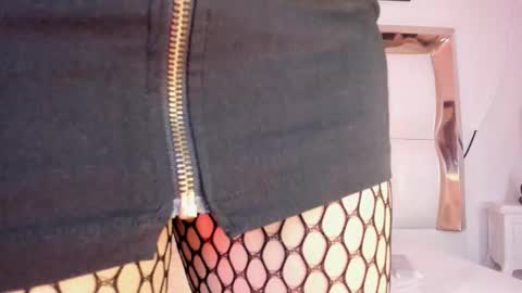 samanttamilf online show from 09/20/25, 10:11