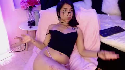 Snapshot of samara_glow chatting on 03/08/26, 02:04 Samara online show from 03/08/26, 02:04