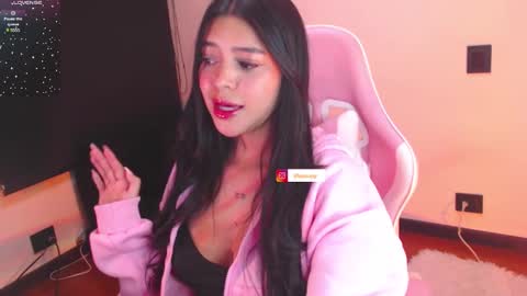 Snapshot of samara_lam chatting on 12/09/24, 02:13 Sammy  online show from 12/09/24, 02:13