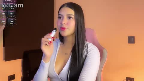 Snapshot of samara_lam chatting on 01/07/25, 10:11 Sammy  online show from 01/07/25, 10:11