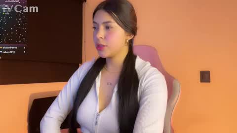 Snapshot of samara_lam chatting on 02/20/25, 05:01 Sammy  online show from 02/20/25, 05:01