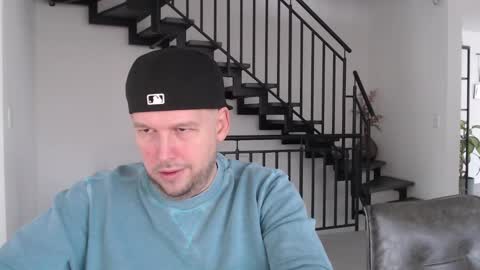 Snapshot of samariterbw chatting on 12/11/24, 10:14 TopBoy online show from 12/11/24, 10:14