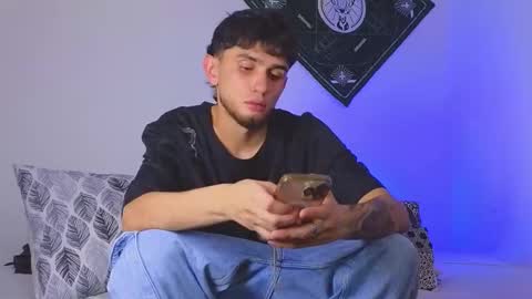 samevansx online show from 11/08/25, 07:56