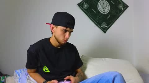 samevansx online show from 12/17/25, 11:22