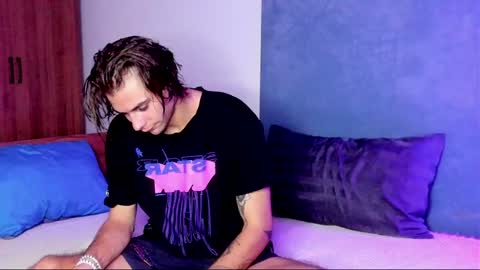 Snapshot of samgorgeous chatting on 12/30/24, 01:03 Fansly - Top4fans online show from 12/30/24, 01:03