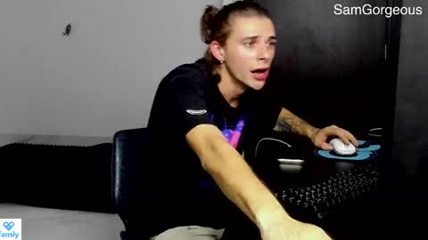 Snapshot of samgorgeous chatting on 02/21/25, 01:22 Fansly - Top4fans online show from 02/21/25, 01:22