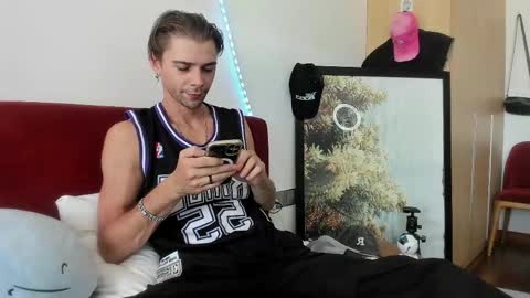 Snapshot of samgorgeous chatting on 09/10/25, 03:17 Fansly - Top4fans online show from 09/10/25, 03:17