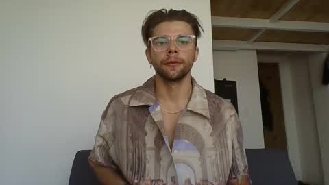 Snapshot of samgorgeous chatting on 02/23/26, 01:36 Fansly - Top4fans online show from 02/23/26, 01:36