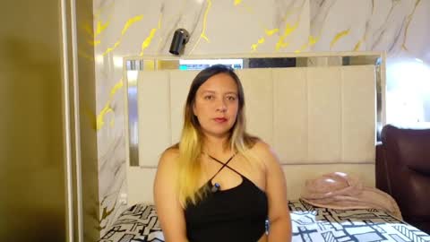 Snapshot of sami_1_8 chatting on 04/19/26, 04:12 Samy online show from 04/19/26, 04:12