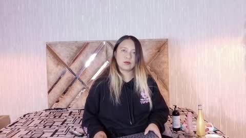 Snapshot of sami_1_8 chatting on 05/01/26, 05:01 Samy online show from 05/01/26, 05:01