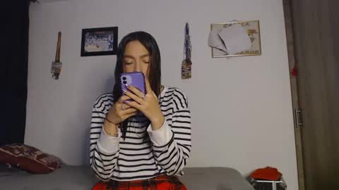 Tami  Gael online show from 10/04/25, 02:31