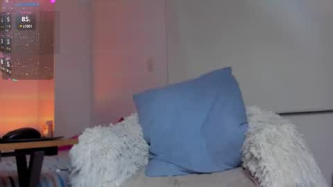 Samantha Santacoloma online show from 10/17/25, 10:40