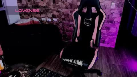 Snapshot of samiacooper25 chatting on 03/19/26, 03:21 samiacooper25 online show from 03/19/26, 03:21