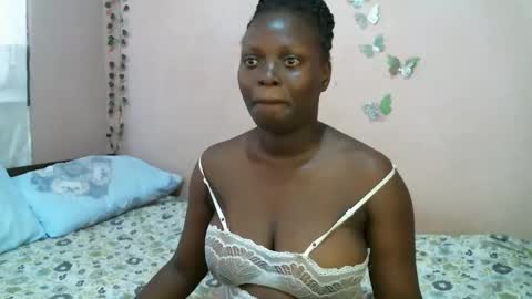 nina online show from 03/04/25, 10:02