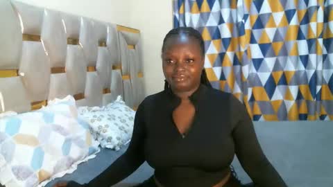 nina online show from 11/11/25, 09:59