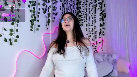 Snapshot of samii_evans chatting on 03/18/26, 07:00 samii evans online show from 03/18/26, 07:00