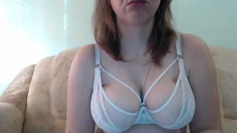 Snapshot of samiliya chatting on 02/10/25, 01:11 samiliya online show from 02/10/25, 01:11