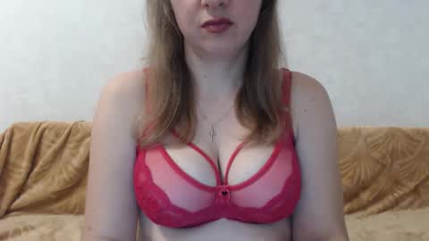Snapshot of samiliya chatting on 10/12/25, 01:21 samiliya online show from 10/12/25, 01:21