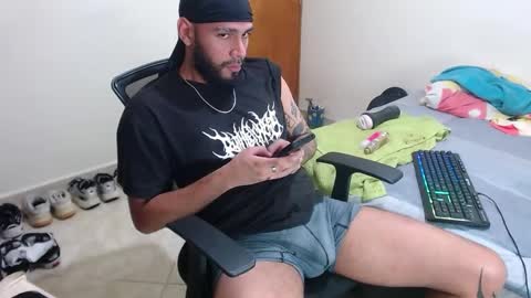 Snapshot of samir_music_ chatting on 09/20/25, 12:11 samir_music_ online show from 09/20/25, 12:11