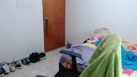 Snapshot of samir_music_ chatting on 10/06/25, 11:57 samir_music_ online show from 10/06/25, 11:57