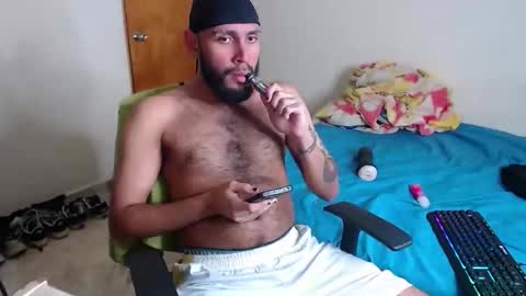 Snapshot of samir_music_ chatting on 11/21/25, 03:05 samir_music_ online show from 11/21/25, 03:05