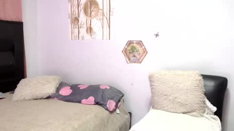 Snapshot of samira_lennox chatting on 02/01/26, 07:23 SAMIRA online show from 02/01/26, 07:23