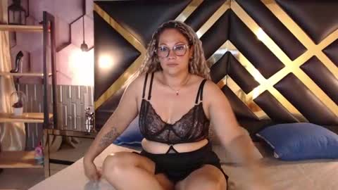 SAMIRA online show from 06/24/26, 10:53