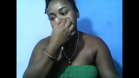 Snapshot of samirah_69 chatting on 05/10/26, 03:28 samirah_69 online show from 05/10/26, 03:28