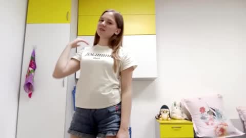 Snapshot of samirasosinski chatting on 03/31/26, 02:28 samirasosinski online show from 03/31/26, 02:28