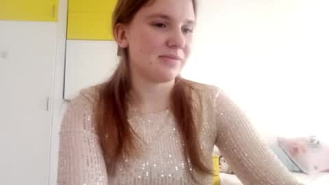 Snapshot of samirasosinski chatting on 04/06/26, 09:32 samirasosinski online show from 04/06/26, 09:32