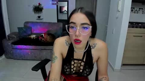 Snapshot of samismith77 chatting on 02/07/26, 02:04 SARA online show from 02/07/26, 02:04