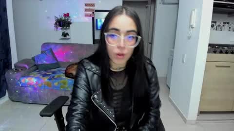 Snapshot of samismith77 chatting on 02/21/26, 07:31 SARA online show from 02/21/26, 07:31