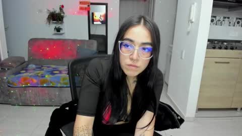 Snapshot of samismith77 chatting on 03/11/26, 01:55 SARA online show from 03/11/26, 01:55