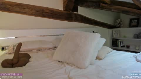 Maria online show from 02/18/25, 09:42