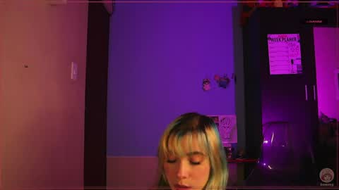 Snapshot of sammy__8 chatting on 05/12/26, 03:03 Sammy online show from 05/12/26, 03:03