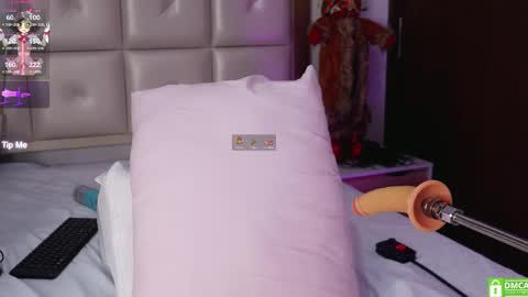 Snapshot of sammy_liz2 chatting on 11/26/25, 01:12 sammy_liz2 online show from 11/26/25, 01:12