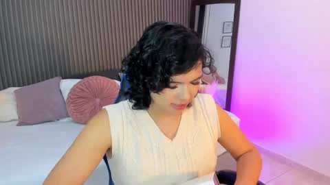 Axel online show from 05/26/26, 01:34