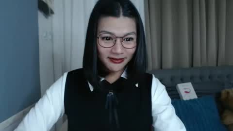 Snapshot of sammypretty19 chatting on 02/25/26, 04:44 im throat fucker online show from 02/25/26, 04:44