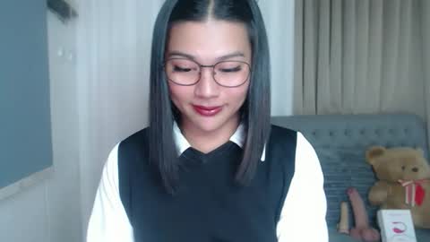 Snapshot of sammypretty19 chatting on 03/16/26, 05:44 im throat fucker online show from 03/16/26, 05:44