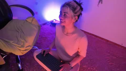 Snapshot of sammysammy_ chatting on 02/10/25, 05:58 online show from 02/10/25, 05:58