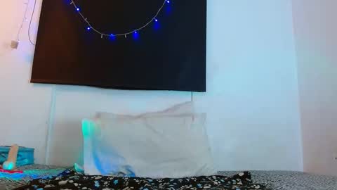 Samantha ferrer online show from 02/06/25, 06:08