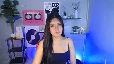 Snapshot of sampaguita_pinayxx chatting on 04/10/26, 11:59 SOFIA online show from 04/10/26, 11:59