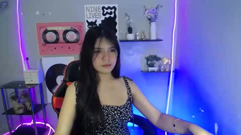 Snapshot of sampaguita_pinayxx chatting on 05/03/26, 12:33 SOFIA online show from 05/03/26, 12:33