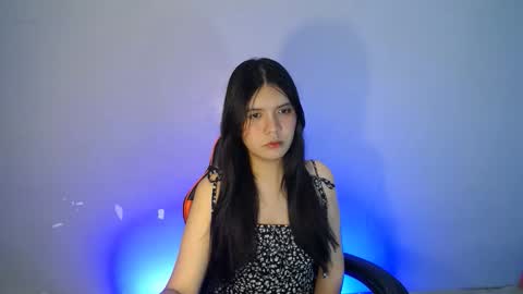 Snapshot of sampaguita_pinayxx chatting on 05/06/26, 12:21 SOFIA online show from 05/06/26, 12:21