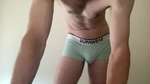 Snapshot of samt2527 chatting on 03/08/26, 06:28 SamT online show from 03/08/26, 06:28