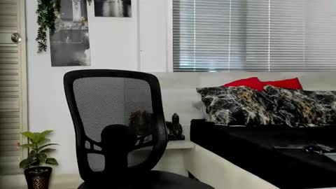 Snapshot of samuel2rd chatting on 03/31/26, 02:50 samuel2rd online show from 03/31/26, 02:50