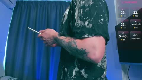 Snapshot of samuel_andrew chatting on 01/17/25, 05:11 Samuel online show from 01/17/25, 05:11